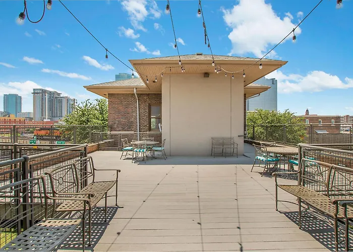 Charming 2 Bedroom Downtown Ft Worth