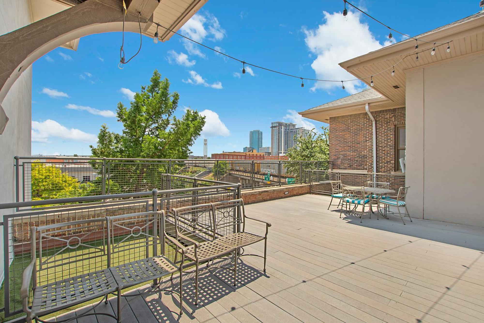 Charming 2 Bedroom Downtown Ft Worth Fort Worth